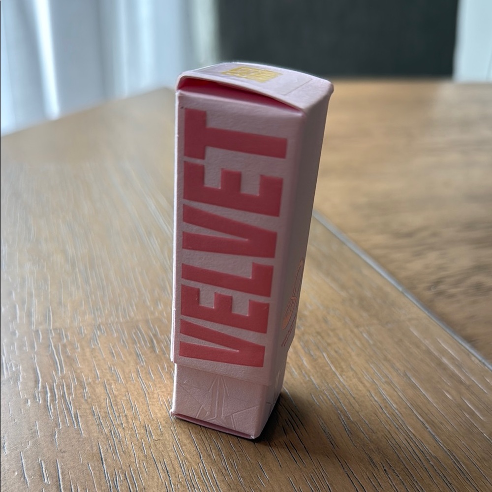 Jeffree Star Velvet Trap Lipstick in Easter Sunday color